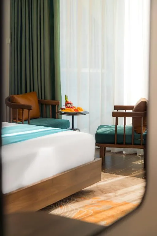 Studio with Spa Bath — Sunrise Mountain View Resort